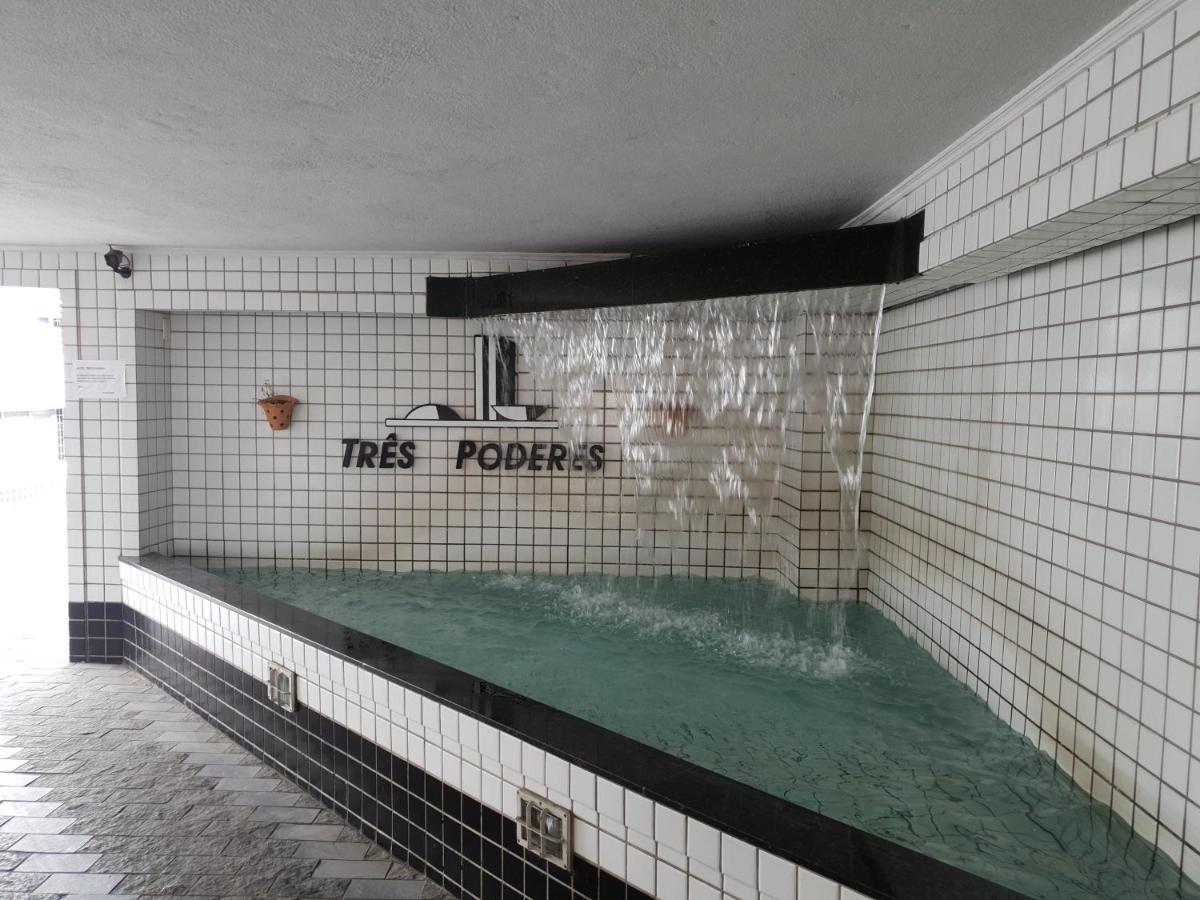 Três Poderes 2*